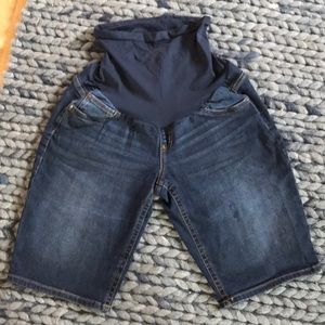 Maternity Bermuda shorts